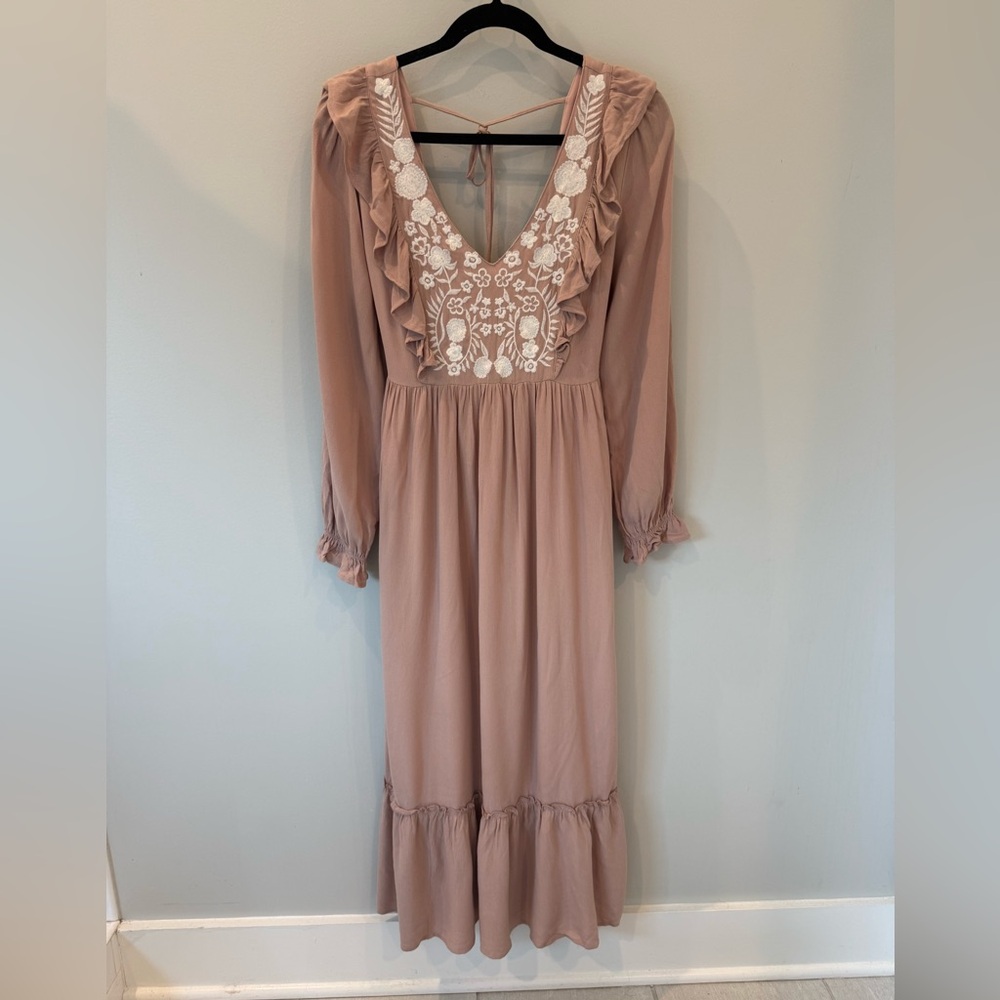 in loom Boho Embroidered Ruffle  Long Sleeve Maxi Dress Beige V-Neck Size M